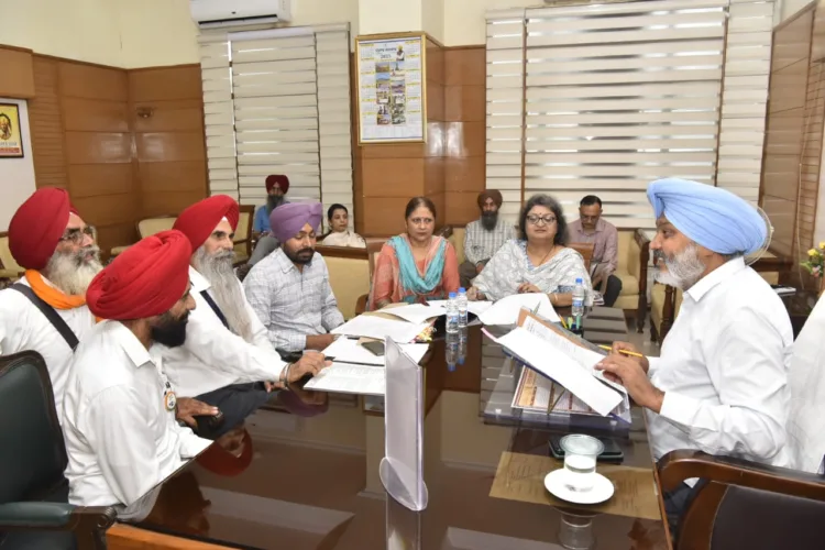 पंजाब स्वतंत्रता सेनानियों और उनके परिवारों के साथ कंधे से कंधा जोड़ कर खड़ा है: हरपाल सिंह चीमा 1 Harpal Cheema Meeting