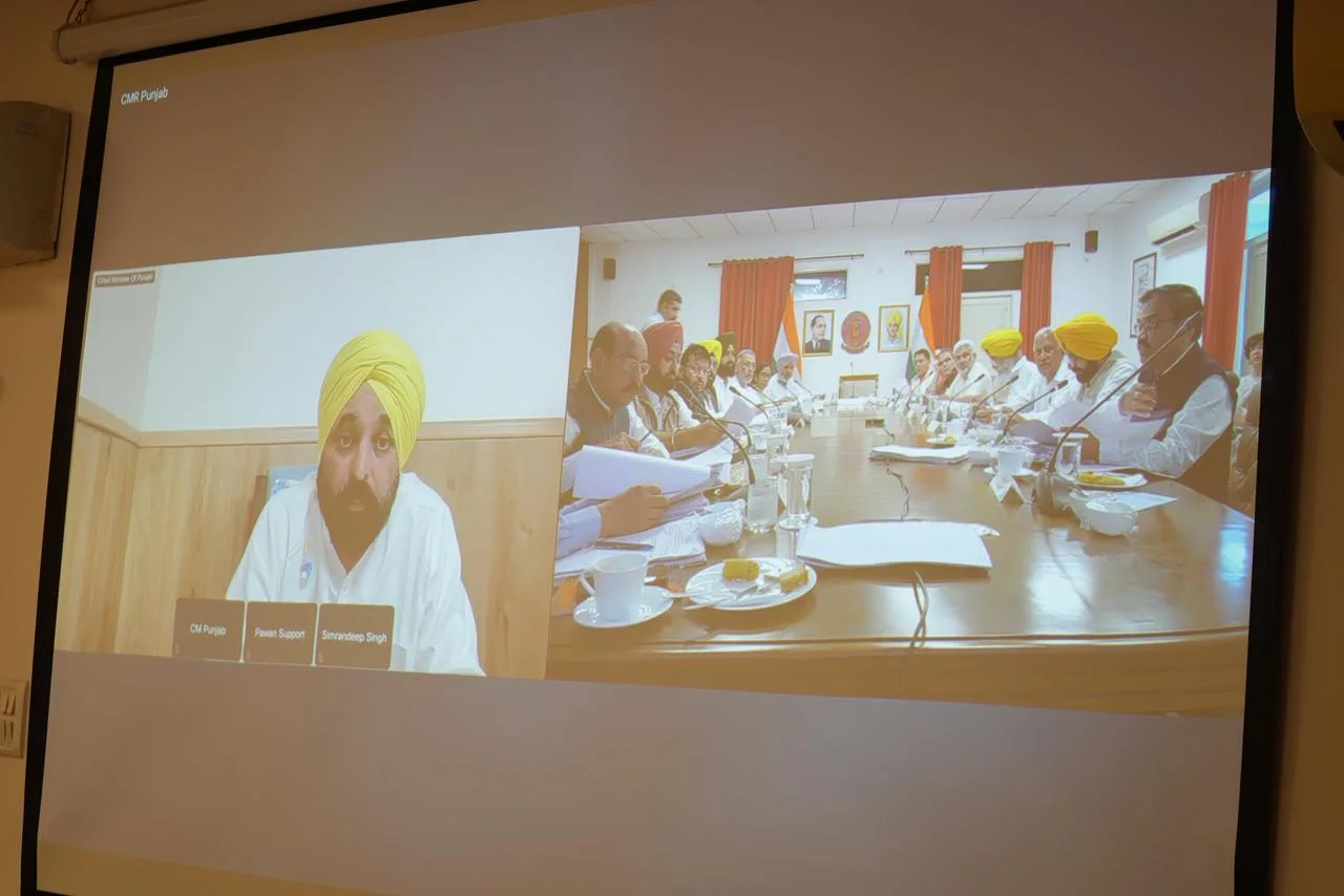 भगवंत सिंह मान के नेतृत्व में पंजाब मंत्रिमंडल ने ऐतिहासिक फैसले लेकर बाढ़ पीड़ितों के साथ एकजुटता व्यक्त की 2 02 2