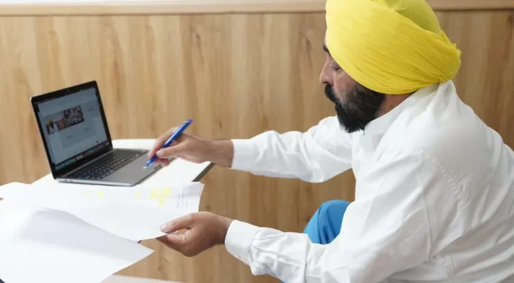 भगवंत सिंह मान के नेतृत्व में पंजाब मंत्रिमंडल ने ऐतिहासिक फैसले लेकर बाढ़ पीड़ितों के साथ एकजुटता व्यक्त की 1 CM Mann