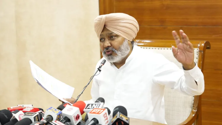 पंजाब ने बाढ़ की स्थिति का तुरंत और सहानुभूति से किया मुकाबला; केंद्र से मांगी जवाबदेही और सहायता: हरपाल सिंह चीमा 1 Harpal Cheema