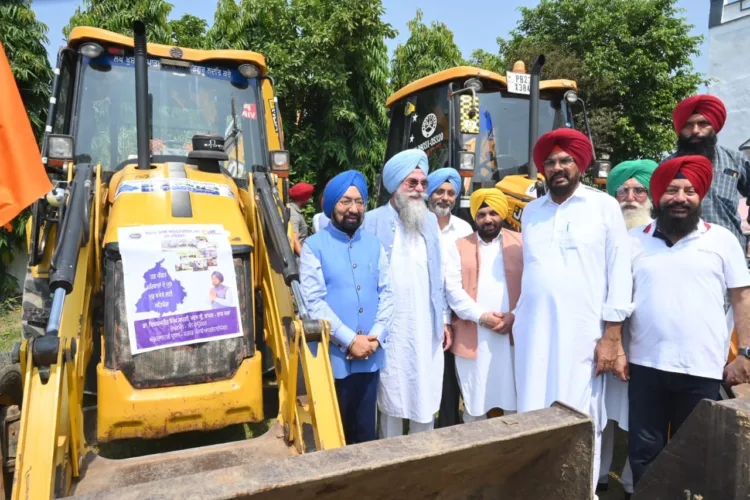 बाढ़ पीड़ितों के पुनर्वास के लिए सरकार ने जमीनी स्तर पर प्रयास तेज किए 1 Kultar Sandhwan