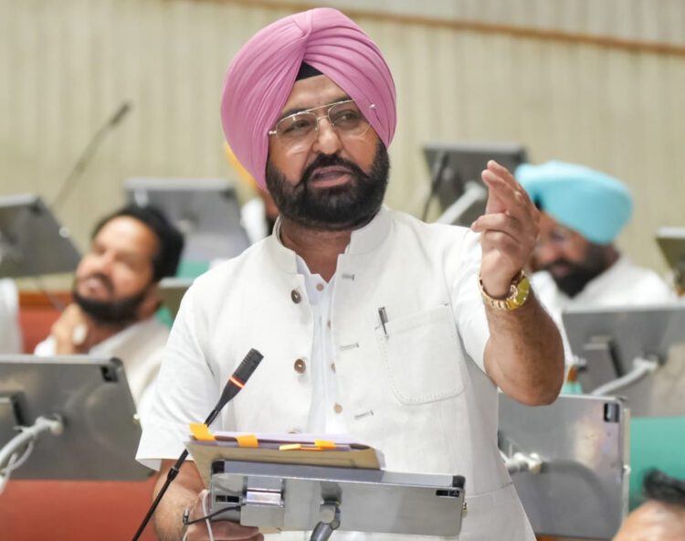 मान सरकार फ़सलों, पशुधन और पोल्ट्री सहित हर तरह के नुकसान की भरपाई करेगी: हरदीप सिंह मुंडियां 1 Mundian