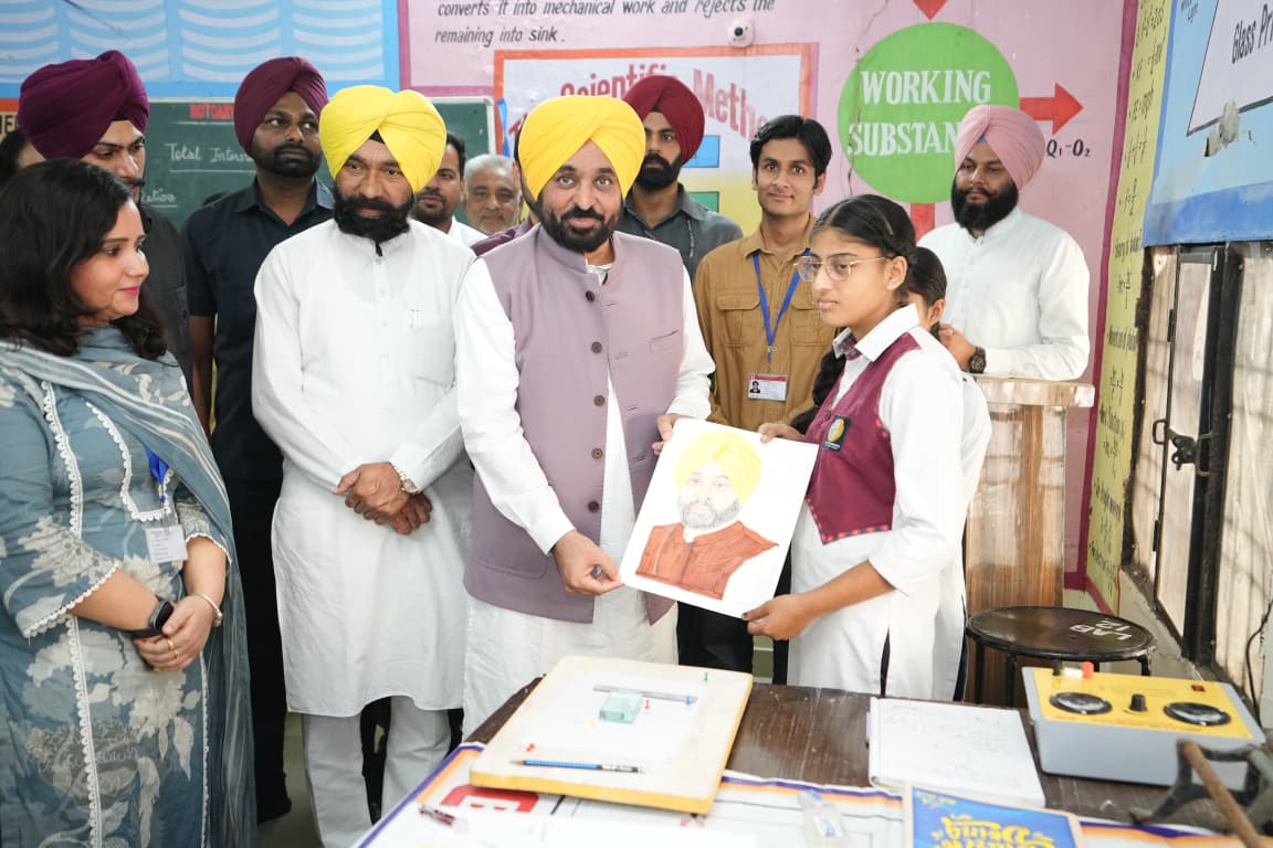 युवाओं को नौकरी मांगने वाला नहीं, नौकरी देने में सक्षम बनाएंगे - मुख्यमंत्री 5 1 16