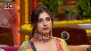 Bigg boss 19 salman khan school farrhana bhatt