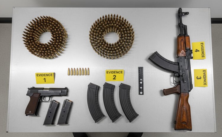 Faridabad में मिला 2900 किलो विस्फोटक, Jaish Doctor गिरफ्तार, Assault Rifle भी बरामद 1 Jaish Doctor