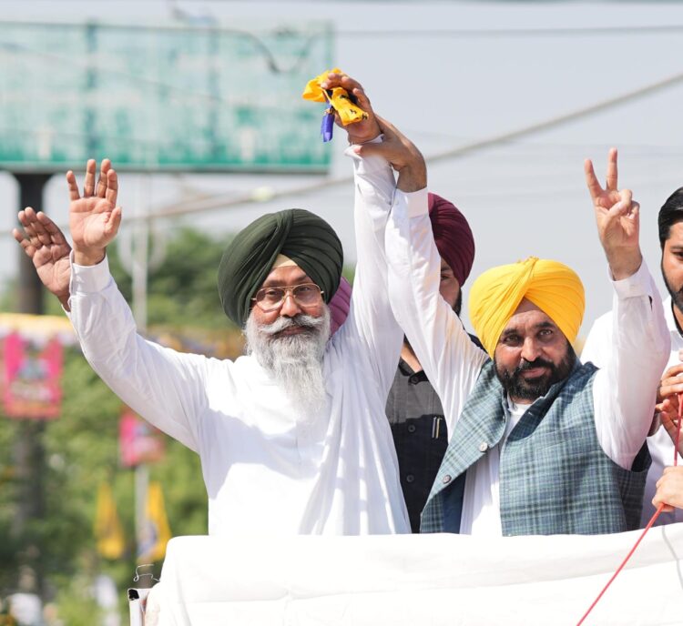 CM Mann With Harmeet