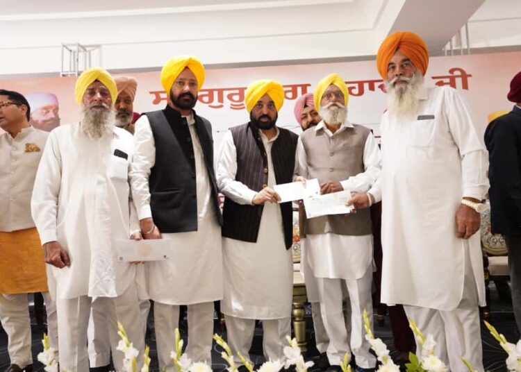 नौवें पातशाह श्री गुरु तेग़ बहादुर जी के चरण स्पर्श प्राप्त 142 गांवों को 71 करोड़ की सौगात 1 CM Mann