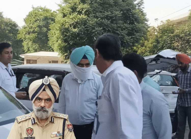 DIG Bhullar family financial Crisis: परिवार ने Court से की अपील, 'घर चलाने के लिए पैसे नहीं, खाते De-freeze करें' 1 DIG Bhullar Case