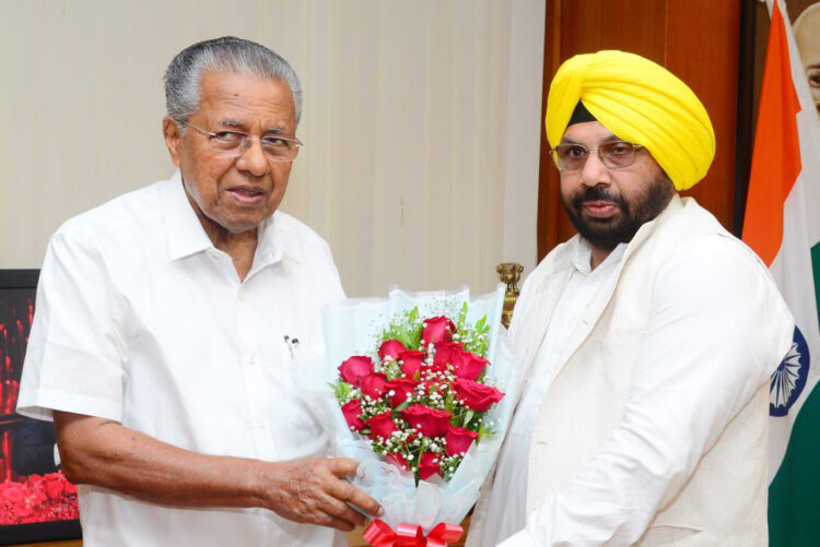 हरभजन सिंह ई.टी.ओ. ने केरल के मुख्यमंत्री पिनाराई विजयन से की मुलाकात 1 Harbhajan