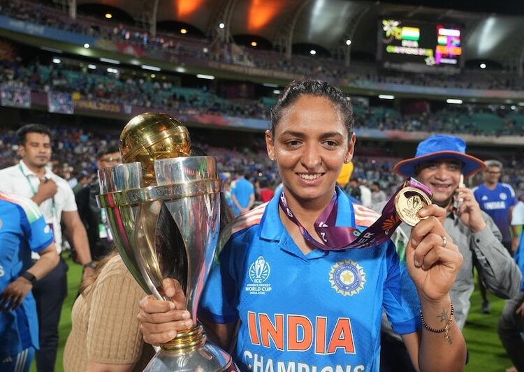 Harmanpreet Kaur Wax Statue