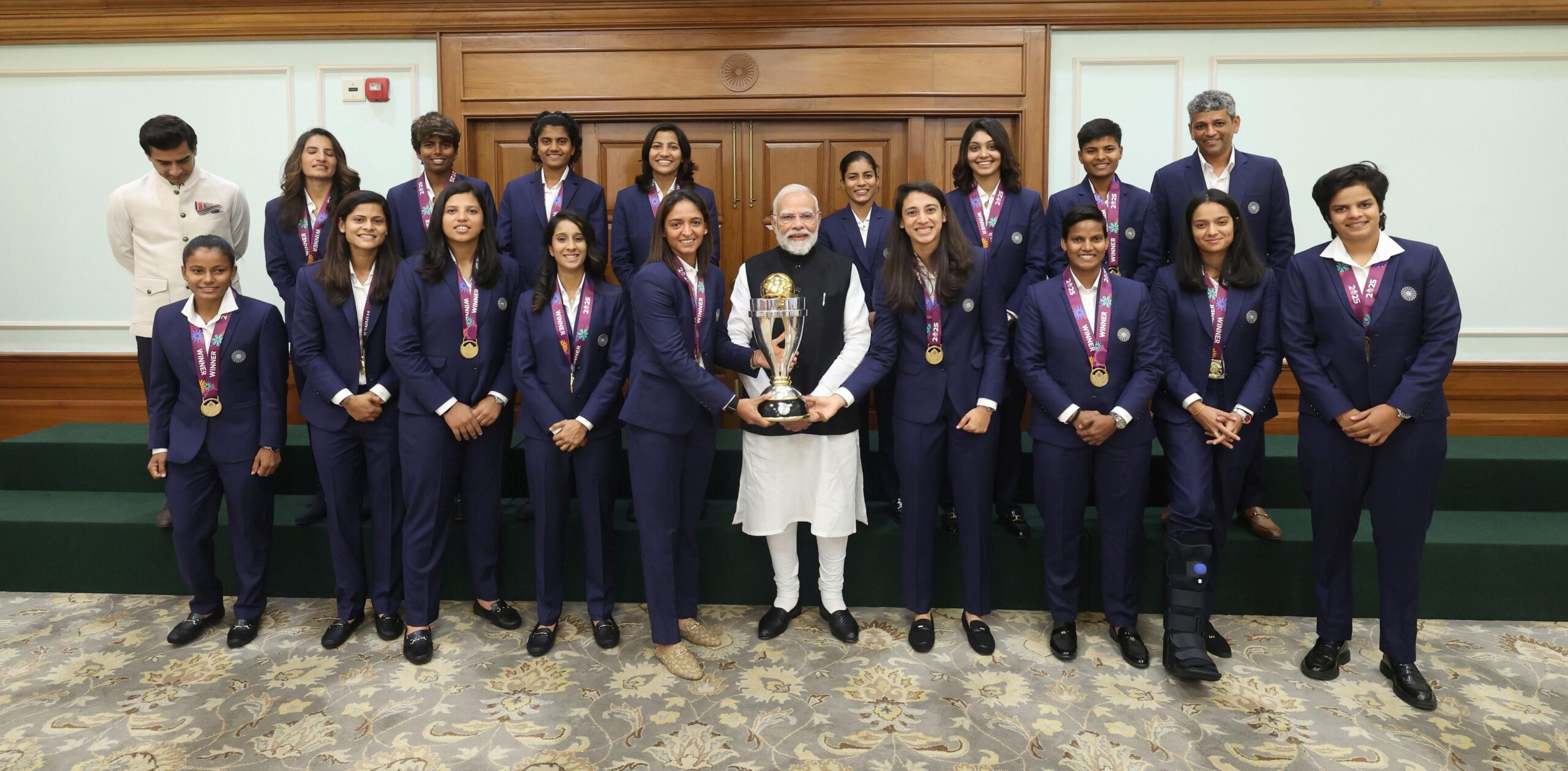 Womens Team PM Modi Meet 1 scaled