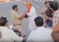 PM Modi के दौरे से पहले BJP MLA और RPF जवान भिड़े, Video हुआ Viral 2 bjp-mla-and-rpf-personnel
