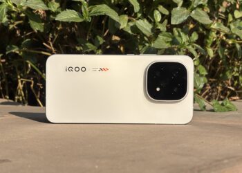 iQOO 15 Review