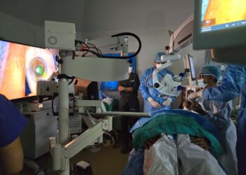 3D FLEX Glaucoma Surgery