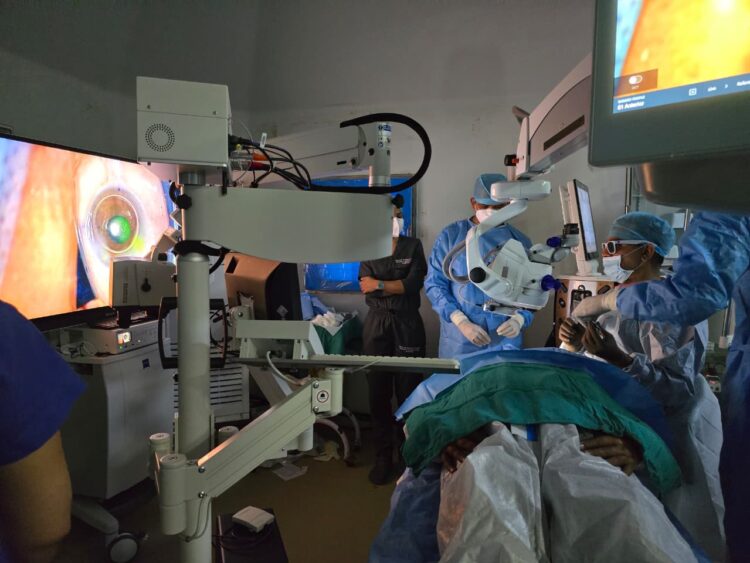 3D FLEX Glaucoma Surgery