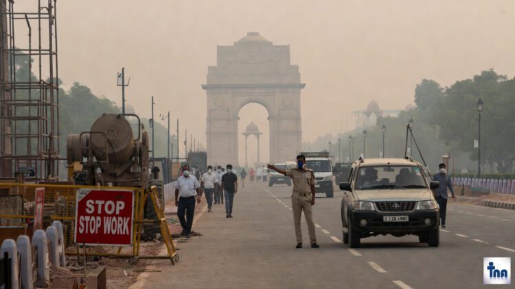 दिल्ली में हवा हुई जहरीली, GRAP-3 Restrictions तत्काल लागू, इन पर लगी पाबंदी 1 Delhi Air Pollution GRAP-3 Restrictions