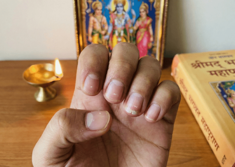 Fingernail Astrology Tips