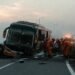 Indonesia Bus Accident: सड़क पर बिछीं लाशें, 16 की मौत, भयानक मंजर 12 Indonesia Bus Accident