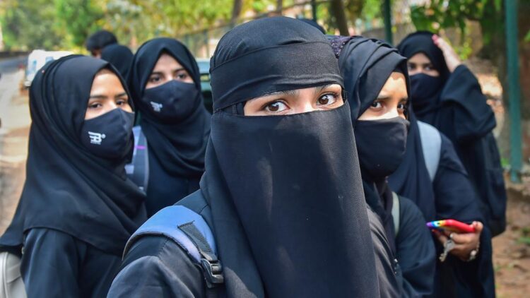 Mumbai College Burqa Ban