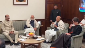 PM Modi Priyanka Gandhi Chai Party