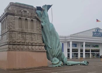 Statue Of Liberty Collapsed