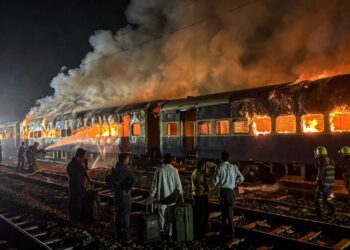 Tatanagar Ernakulam Express Fire