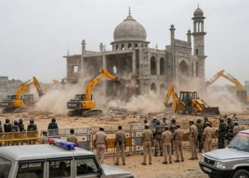 Bulldozer Action Sambhal