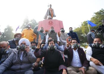 Delhi Pollution War