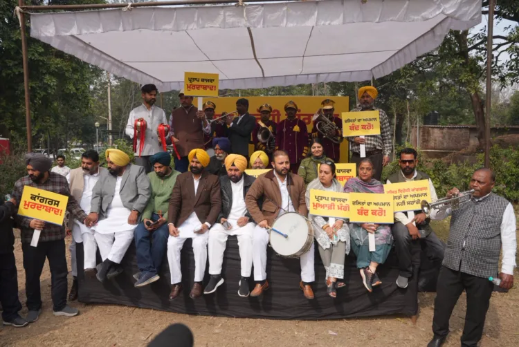 Dalit Protest Punjab: बैंड-बाजे के साथ कांग्रेस के खिलाफ AAP का शक्ति प्रदर्शन 1 dalit-protest-punjab-aap-congress