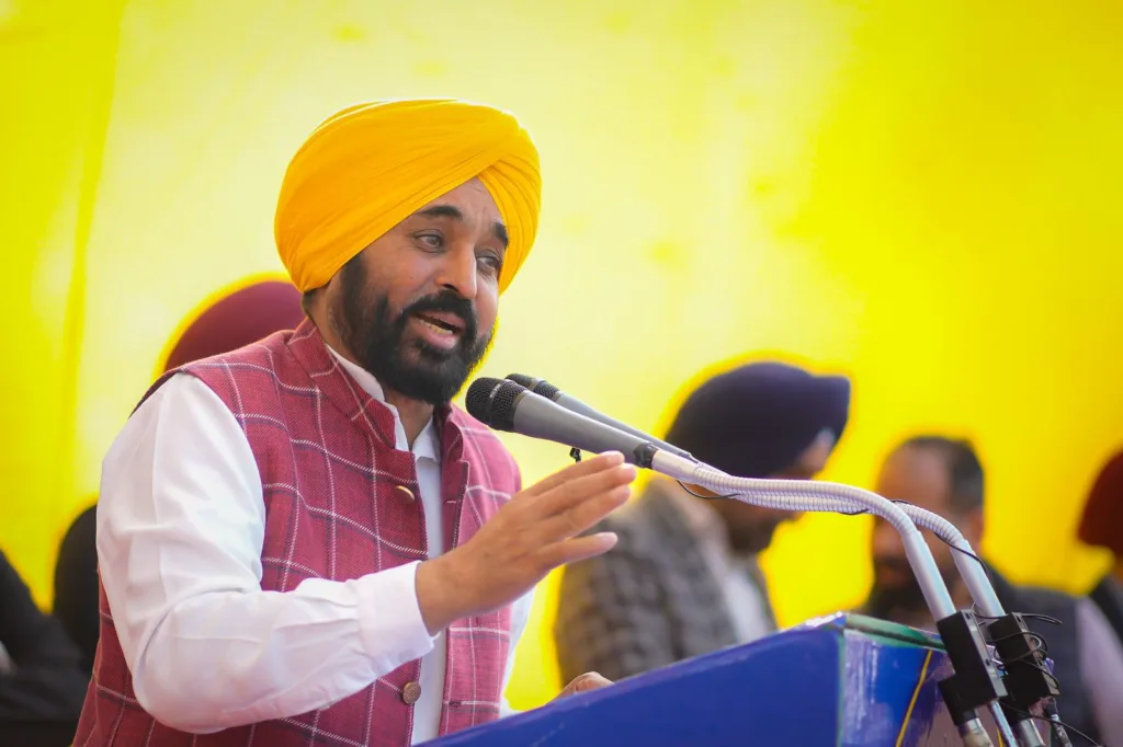 CM Bhagwant Mann का Modi पर बड़ा हमला, देश में Undeclared Lockdown लगाने का आरोप 10 CM Mann