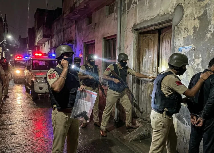 Gangsteron Te Vaar Day 69: पंजाब पुलिस ने 455 ठिकानों पर मारे छापे, 162 गिरफ्तार 1 Gangsteron Te Vaar Day 69