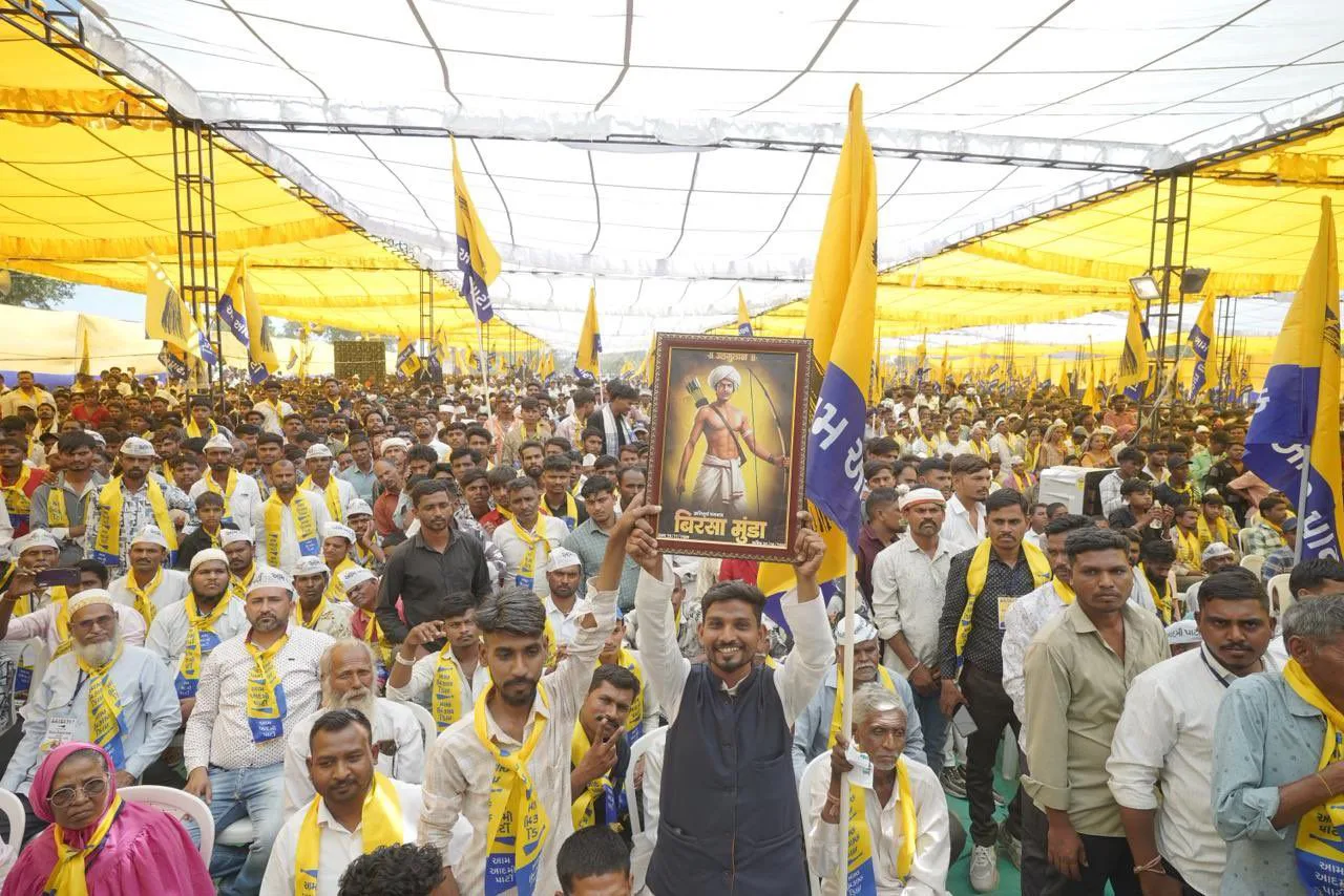 Gujarat Election 2026: केजरीवाल का बड़ा ऐलान, मुफ्त बिजली-पानी सहित ये 5 गारंटी 2 Gujarat Election 2026