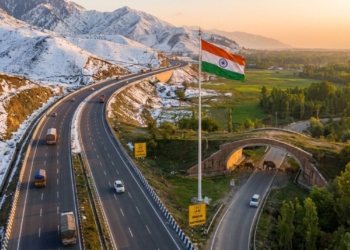 National Highway 44: श्रीनगर से कन्याकुमारी तक फैला देश का सबसे लंबा हाईवे, जानें क्या है खासियत 2 National Highway 44