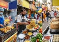 Street Food Health: मोमोज, पनीर टिक्का, गोलगप्पे में कौन सबसे हेल्दी? एक्सपर्ट ने बताया 2 Street Food Health