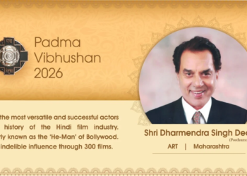Dharmendra Padma Vibhushan: हेमा मालिनी ने राष्ट्रपति भवन में लिया धर्मेंद्र का सर्वोच्च सम्मान 46 Dharmendra Padma Vibhushan