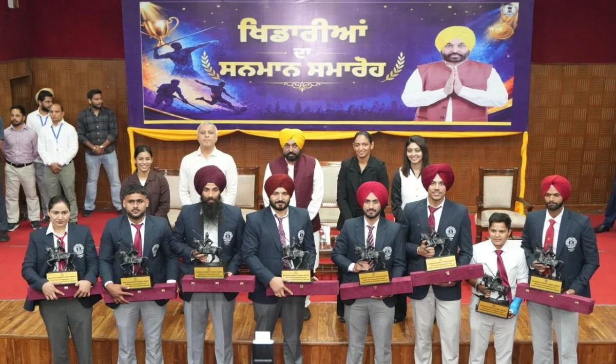 Punjab CM Bhagwant Mann ने 1157 खिलाड़ियों को दिए 32 करोड़, Asian Champions Trophy की मेजबानी 7 Punjab CM Bhagwant Mann