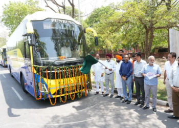 Delhi Airport Bus