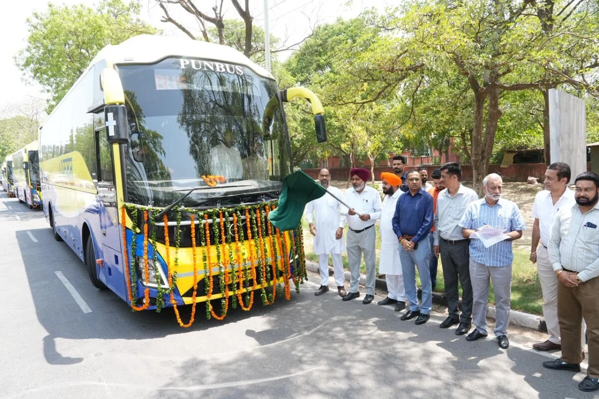 Delhi Airport Bus Service: जालंधर-लुधियाना से दिल्ली एयरपोर्ट के लिए 5 लग्जरी बसें, ट्रांसपोर्ट माफिया खत्म 6 Delhi Airport Bus