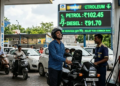 Petrol-Diesel Price Update: कच्चे तेल में गिरावट से मिल सकती है राहत 2 Petrol-Diesel Price Update