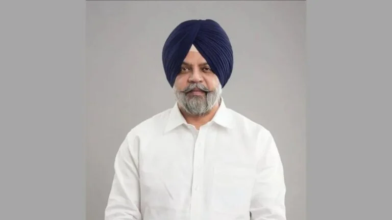 पंजाब की राजनीति में बड़ा धमाका: दाखा के बागी विधायक Waris Punjab De पार्टी में हुए शामिल 13 Manpreet Singh Ayali joins Akali Dal Waris Punjab De
