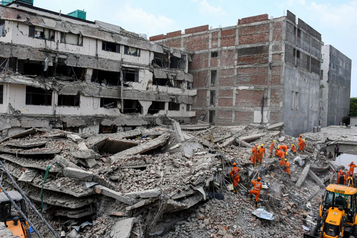 Saket Building Collapse