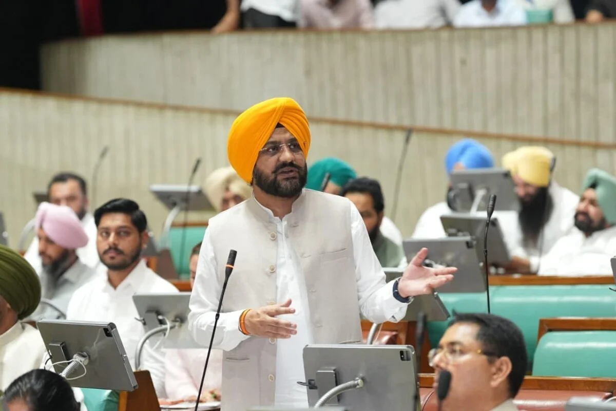 Punjab Power Distribution: बिजली वितरण प्रणाली के लिए 5,000 करोड़, 1.12 लाख ट्रांसफॉर्मर लगे 6 Punjab Power Distribution