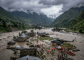 Nepal Floods: दबाव के बाद विदेशी बचाव टीम स्वीकार, 2000+ लापता 2 Nepal Floods