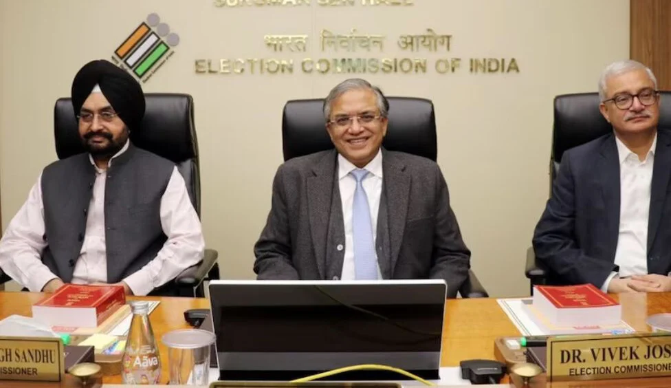 चौंकाने वाला खुलासा: Election Commission में CEC vs 2 ECs, Opposition की Impeachment की मांग 8 Election Commission Controversy,
