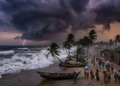 Cyclone Arnab Landfall: 140 किमी रफ्तार का तूफान, 9 राज्यों में अलर्ट 2 Cyclone Arnab Landfall