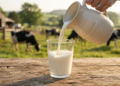 Milk Price Hike से बिगड़ा बजट, जानें नई कीमत अभी 4 Milk Price Hike