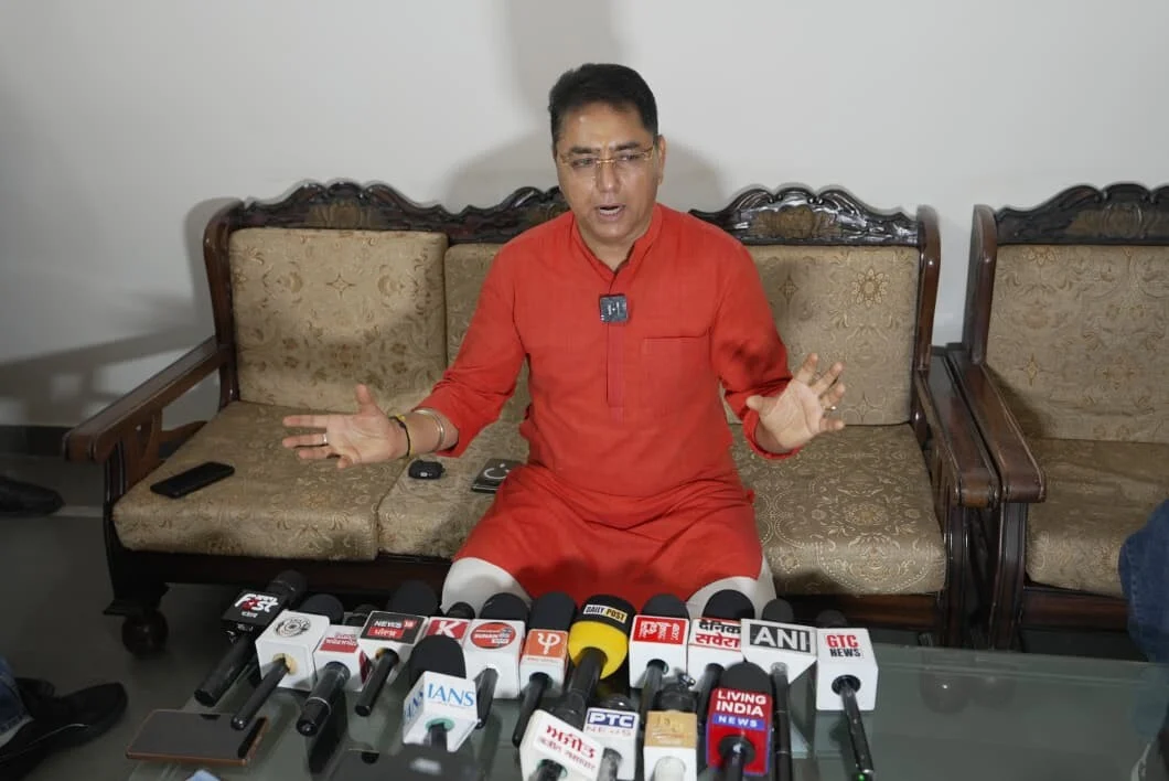 Punjab Congress Pargat Singh पर अमन अरोड़ा का बड़ा हमला: "समझौतों की पार्टी बनकर रह गई कांग्रेस!" 7 aman arora